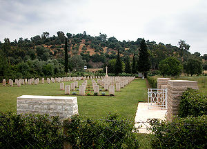 Cemetery La Reunion War.jpg