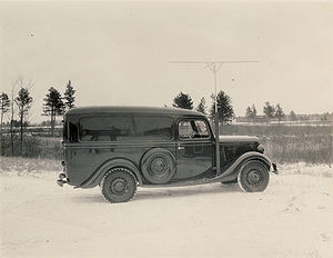 Ford Panel Delivery with wireless set No 1 1935.jpg