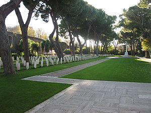 Cemetery Rome.jpg